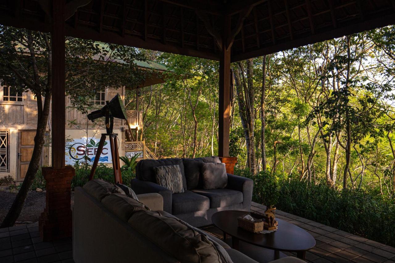 Menjangan Ecolodge - Chse Certified Banyuwedang Zewnętrze zdjęcie
